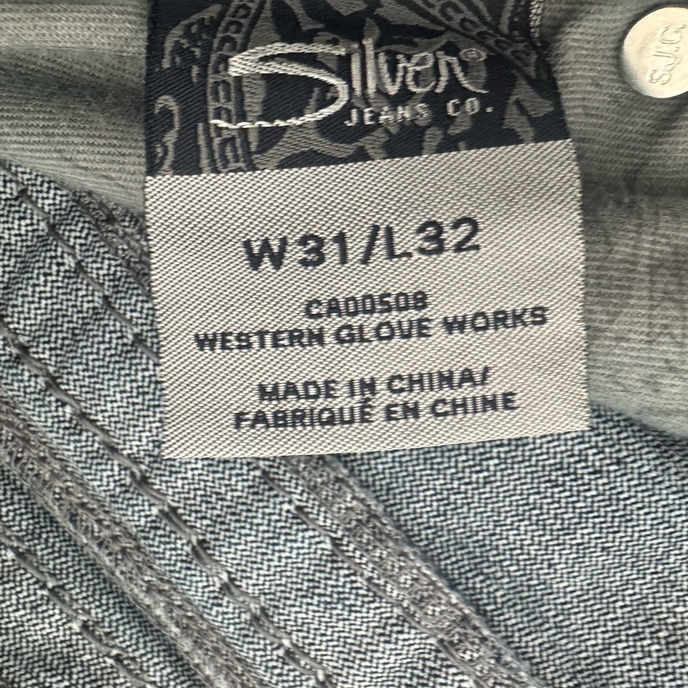 Silver Jeans Suki Surplus Boot Cut Dark Wash Patch Pockets Size 31 x 32 - Picture 12 of 12